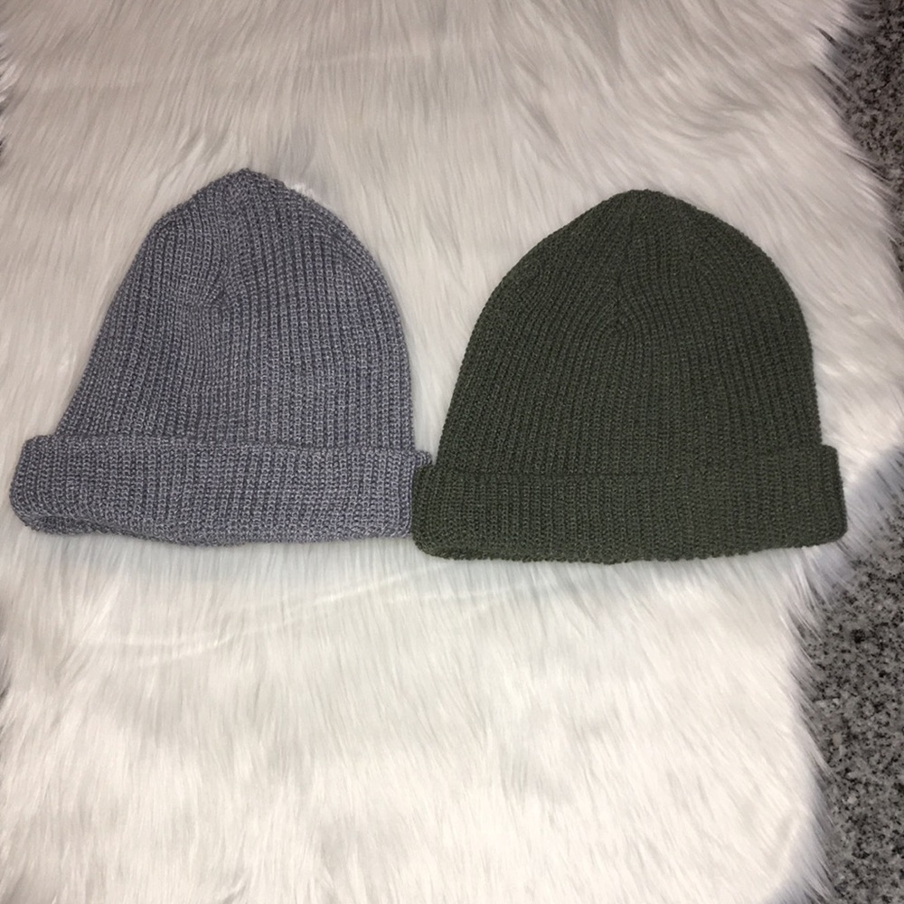 4/$20 two winter beanies